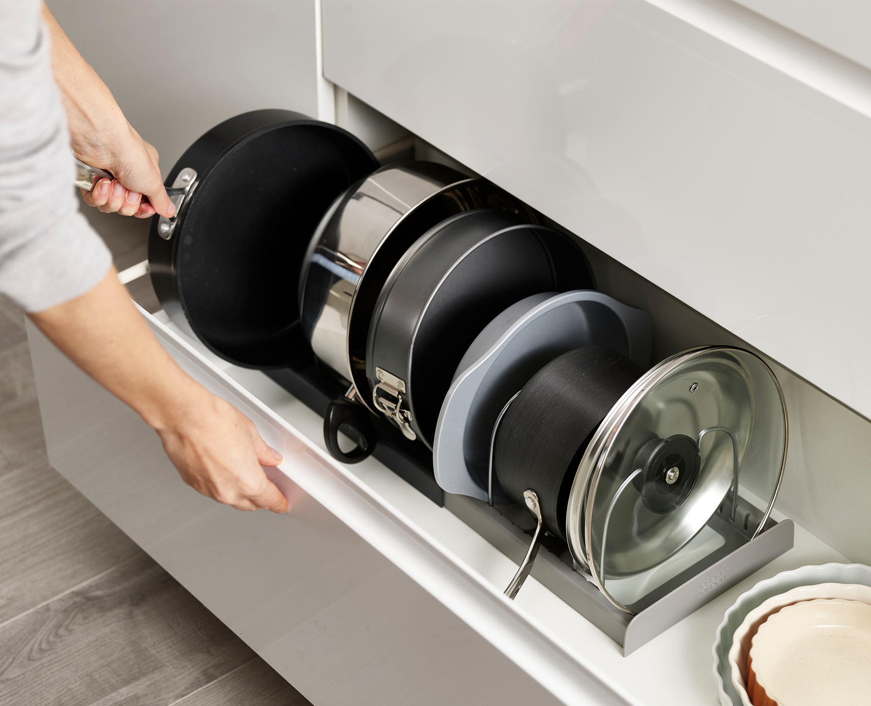 Organiseur extensible pour matériel de cuisine