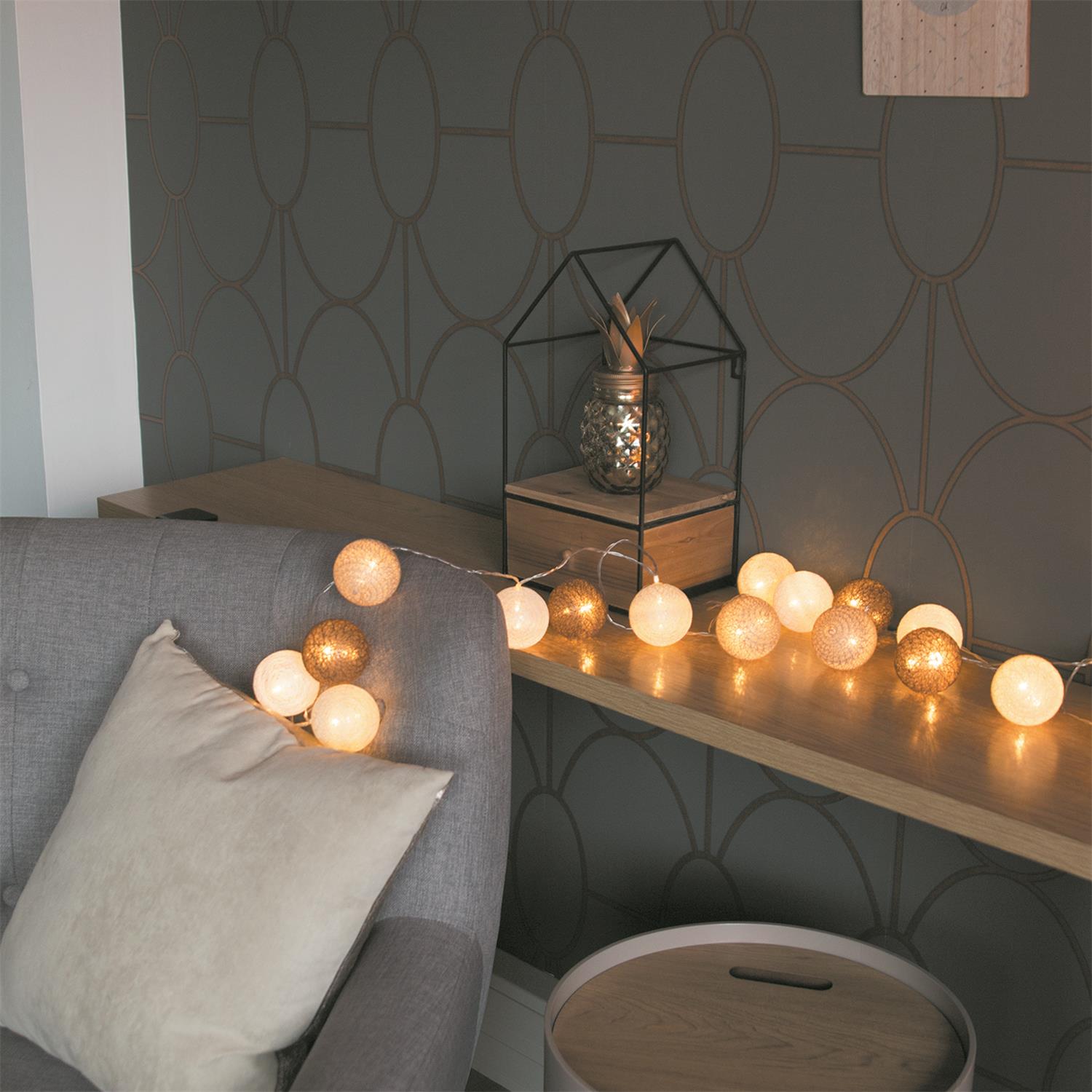 Guirlande boule marron 10 LED d6cm 1m92