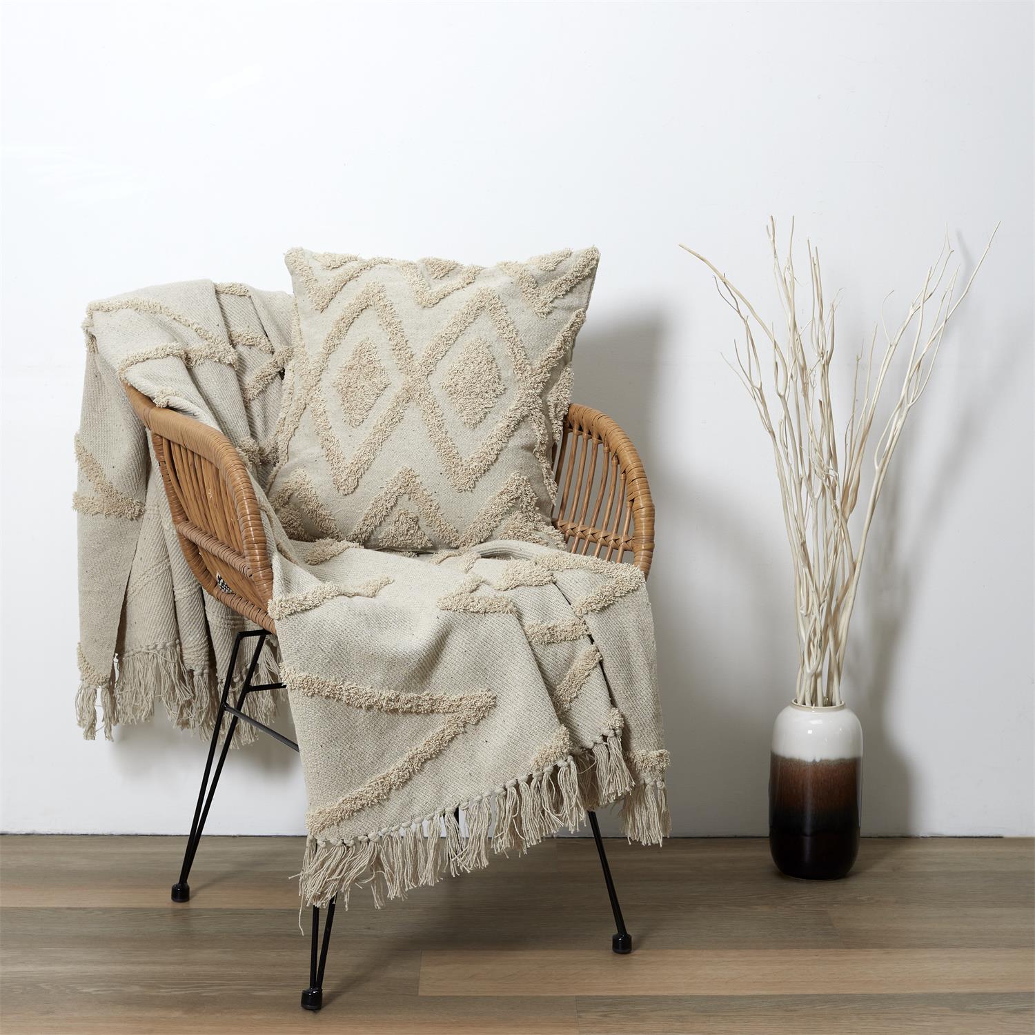 Coussin ethnique relief losange écru 40x40cm