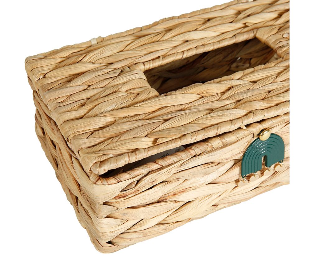 Boîte à mouchoirs rectangulaire en matériaux naturels avec ornement vert, idéale pour ajouter une touche de fraîcheur naturelle à la décoration intérieure.