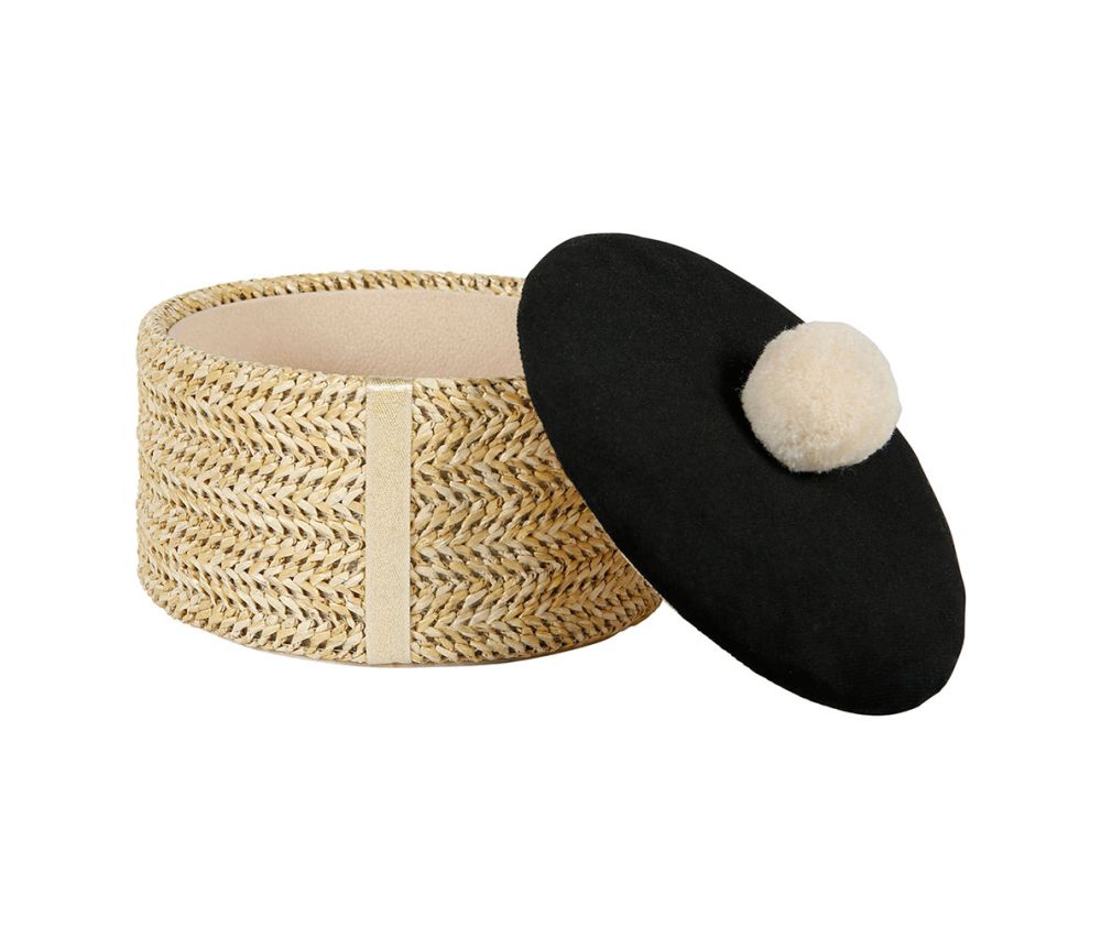 Boîte cylindrique en bois tressé noir, idéale pour ranger des petits objets et ajouter une touche d'élégance à la décoration intérieure.