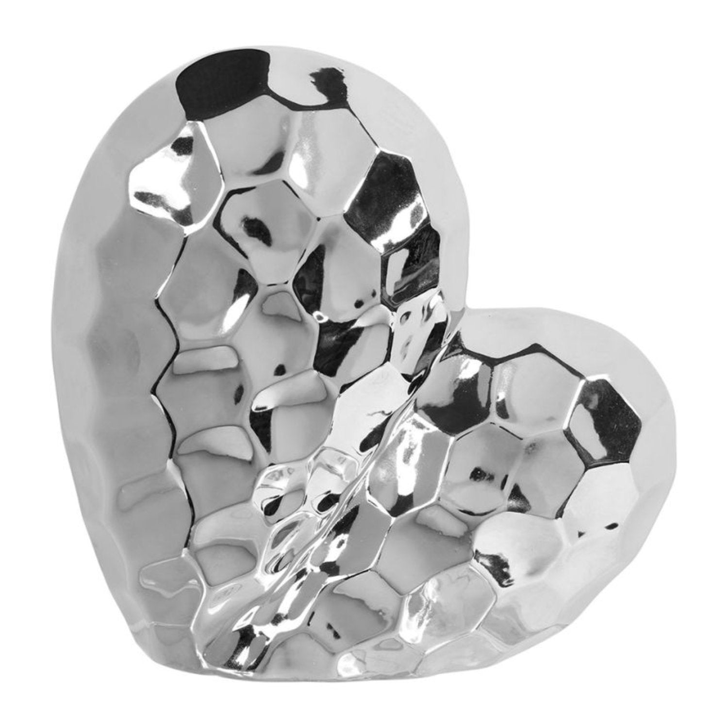 Décoration en céramique argentée en forme de cœur, ajoutant une touche d'élégance et d'amour à la décoration intérieure.
