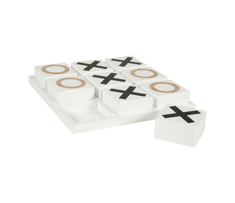 Déco Morpion en bois blanc, ajoutant une touche ludique et originale à la décoration intérieure.