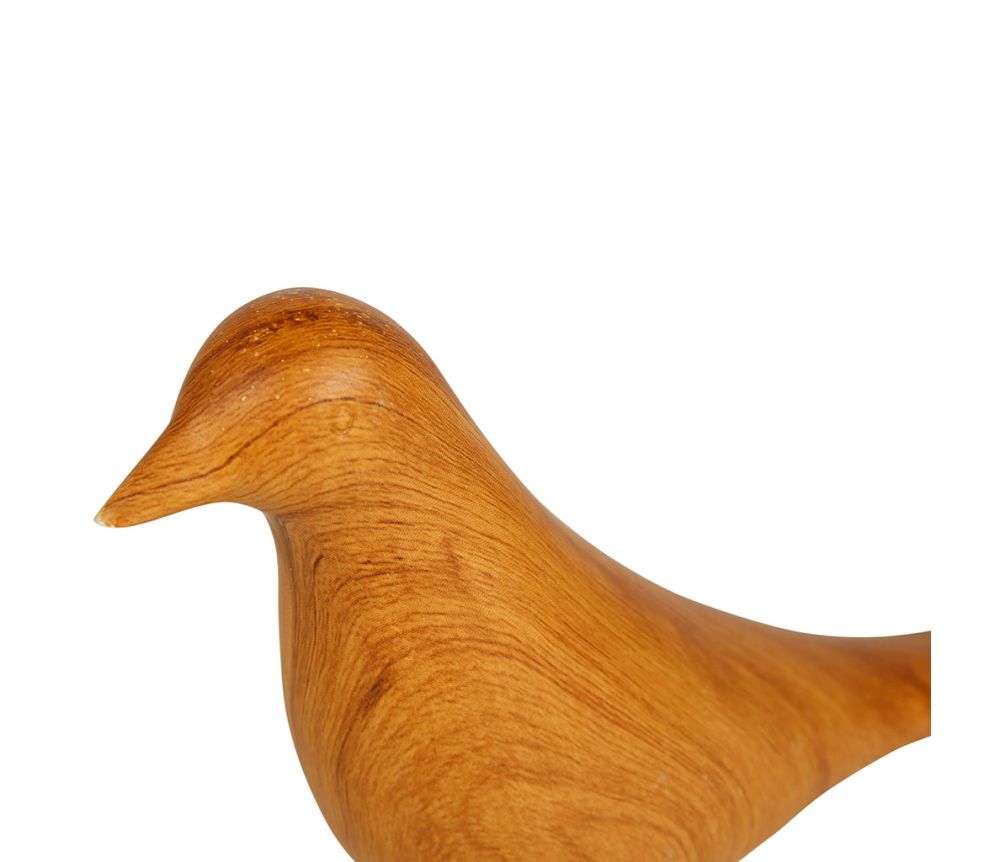 Oiseau décoratif en céramique avec effet bois, ajoutant une touche naturelle et élégante à la décoration intérieure.